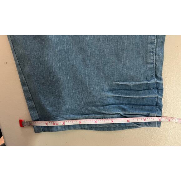 KIM GRAVEL TRIPLE LUXE DENIM CAPRI NWOT PLUS SIZE 32W VINTAGE LIGHT WASH - Picture 11 of 11